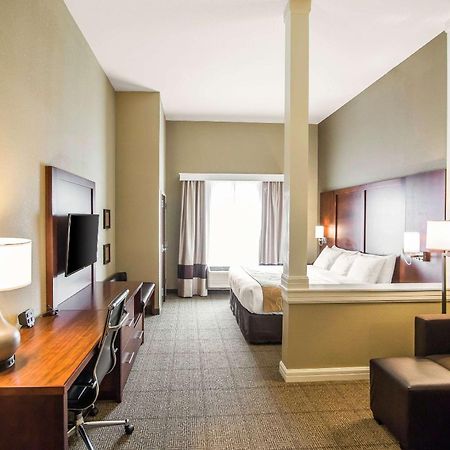 Comfort Suites - Додж-Сіті Екстер'єр фото